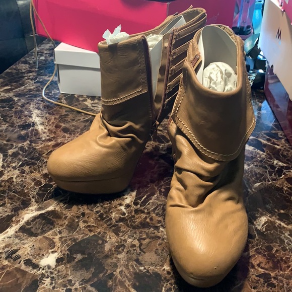 SOLD 5in platform ankle booties - Picture 2 of 5